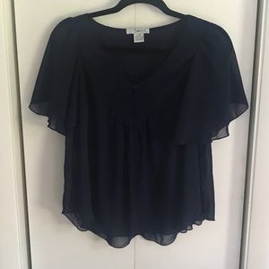 🌚 Navy flutter sleeve top🌚
